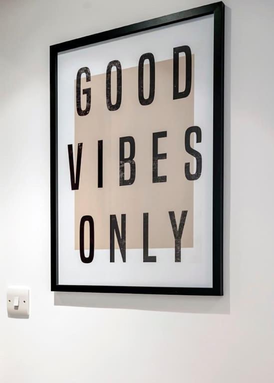 The Urban Minimalist- Notting Hill 2 Bed Apartamento Londres